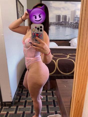 Sofia, 25  female escort, North Jersey