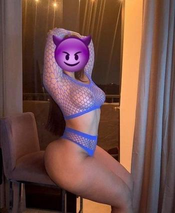 201-897-9562, 24  female escort, North Jersey