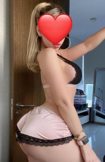 Carina , 27  female escort, North Jersey